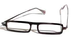 HANDGEFERTGTE BRILLE MODELL K2